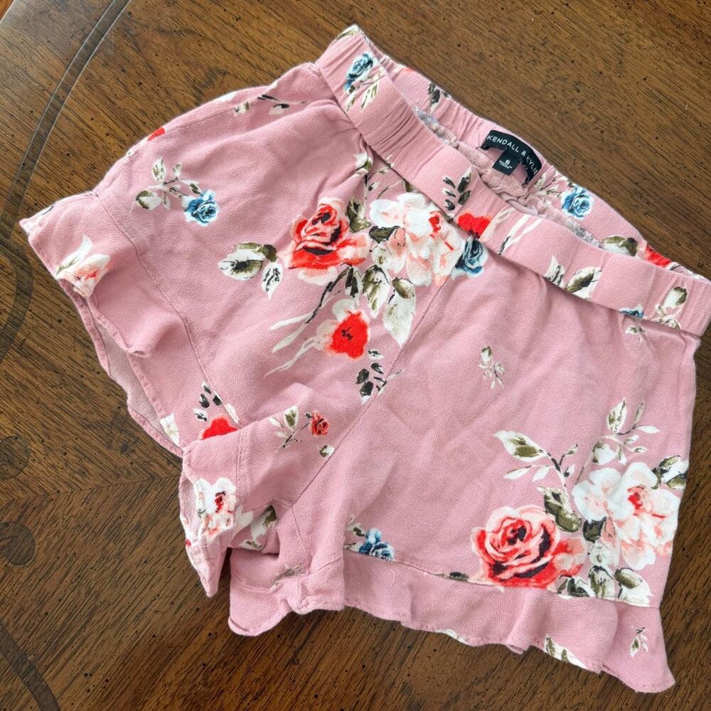 Kendall & Kylie Pink Floral Flowy Shorts Small